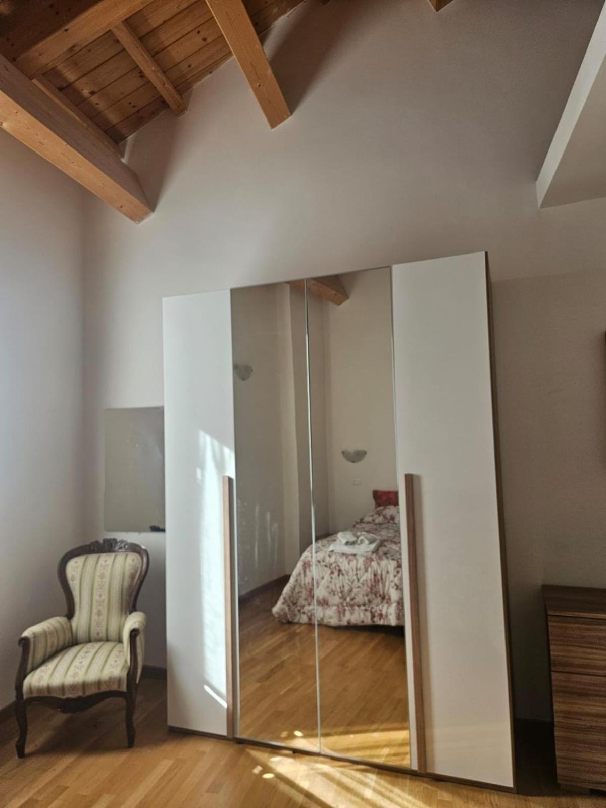 Sotto La Torre Apartamento LʼAquila Exterior foto